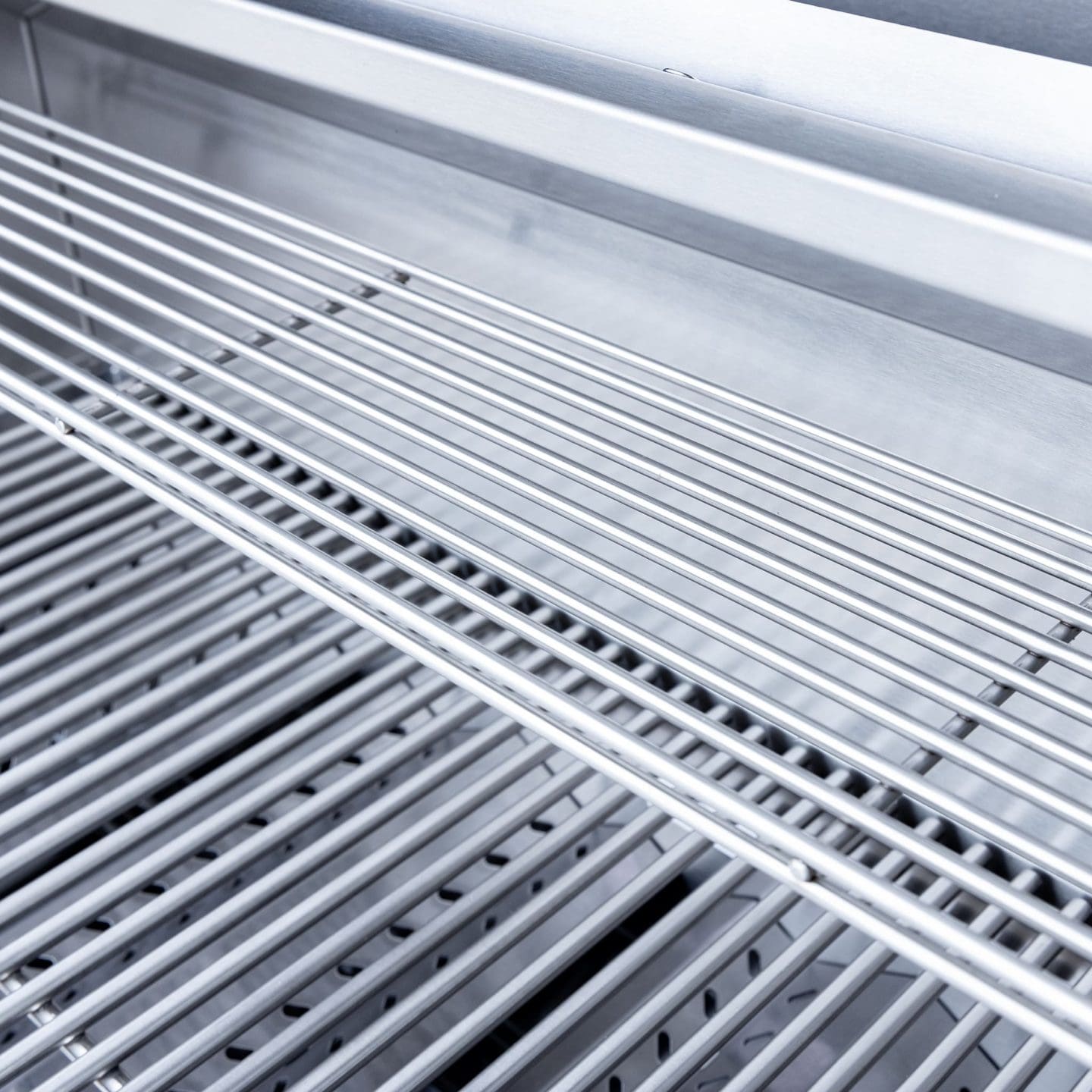 Stock Image - Summerset - Sizzler 40in. Built-in Grill Summerset - Builders Materials