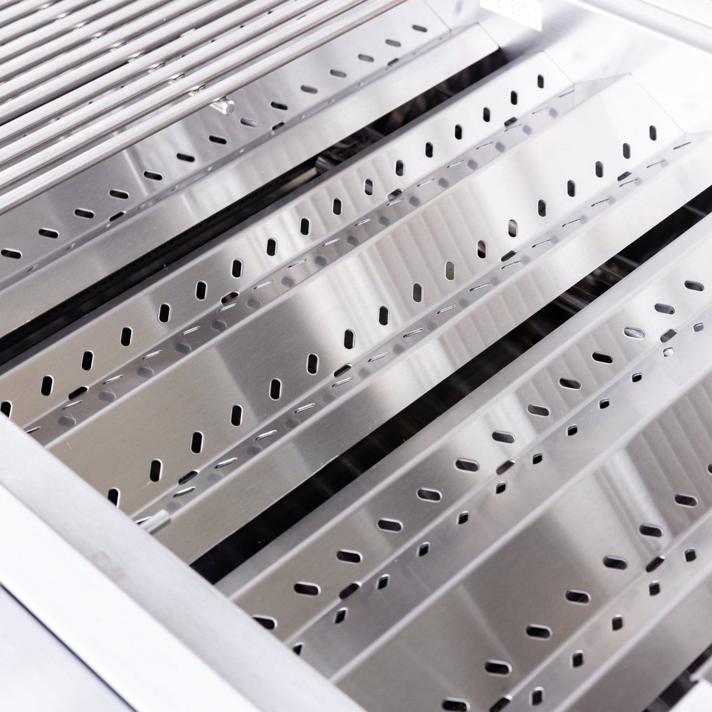 Stock Image - Summerset - Sizzler 25in. Built-in Grill Summerset - Builders Materials