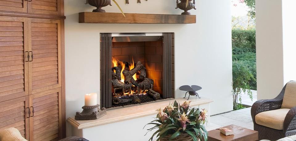 Stock Image - Outdoor Lifestyles Castlewood Wood Fireplace Outdoor Lifestyles Wood Fireplace & Outdoor Fire - Builders Materials