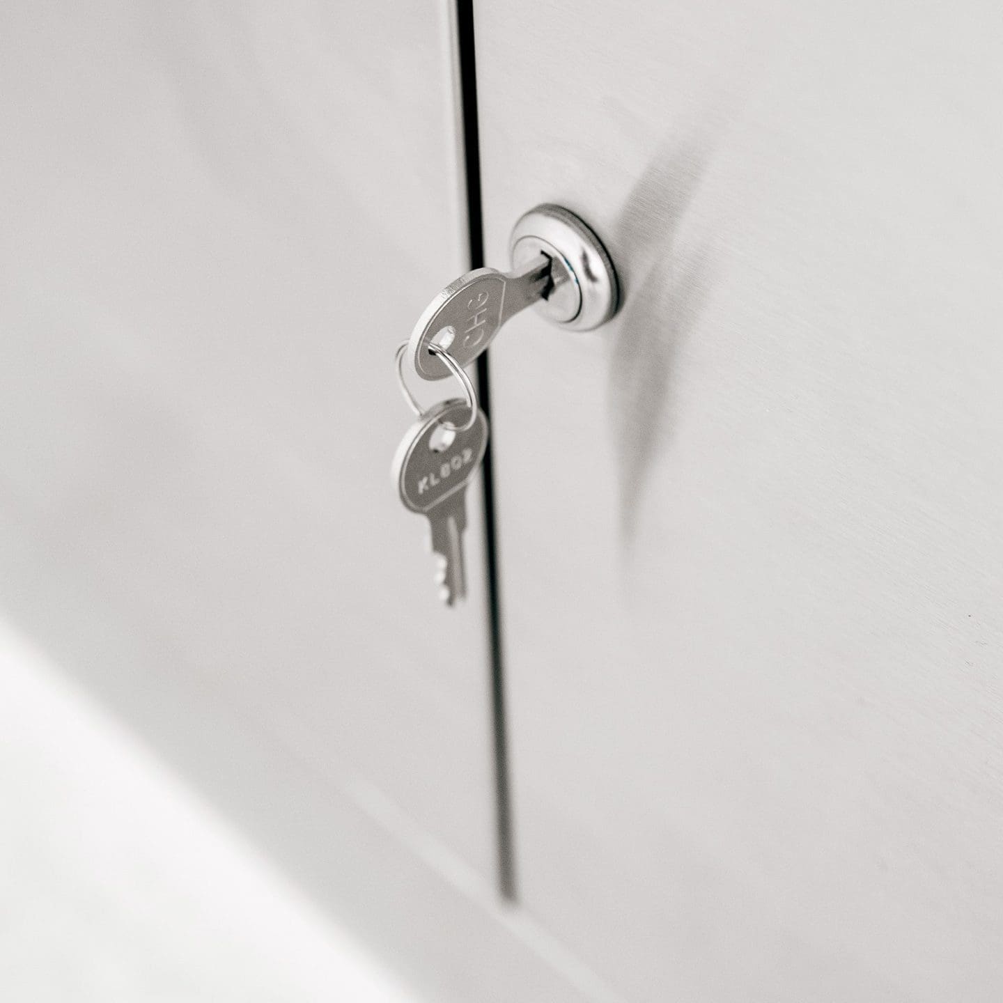 Stock Image - Summerset - Pedestal Cart for 30in. Resort Grill Summerset - Builders Materials