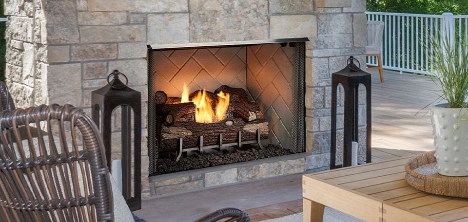 Stock Image - Outdoor Lifestyles Vesper Gas Fireplace Outdoor Lifestyles Gas Fireplace & Outdoor Fire - Builders Materials