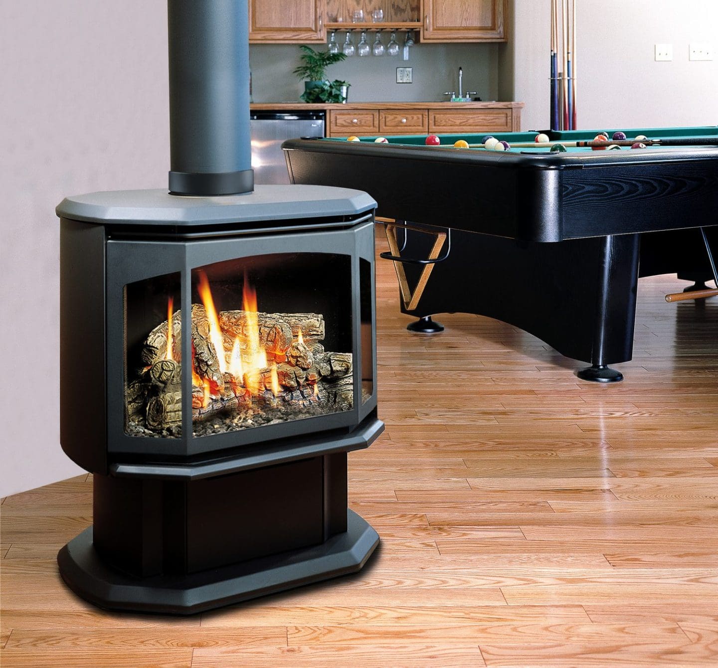 Stock Image - Kingsman - FDV350 -  Free Standing Direct Vent Stove Base Model - Builders Materials