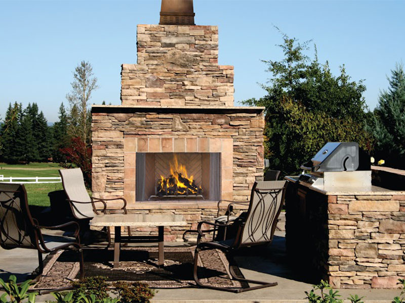 Outdoor Kitchen and Fireplace